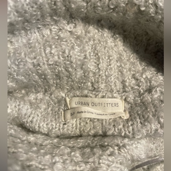 Urban Outfitters Sweater - Picture 3 of 5